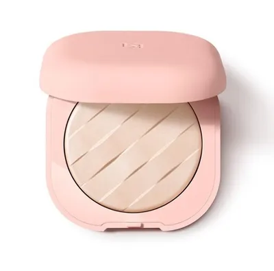 Kiko Milano Beauty Essentials, 2-In-1 Blurring Primer & Perfecting Powder (Utrwalający puder i podkład do twarzy 2w1)