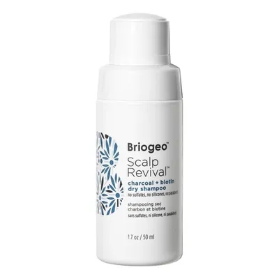 Briogeo Scalp Revival, Charcoal + Biotin Dry Shampoo (Suchy szampon do włosłów)