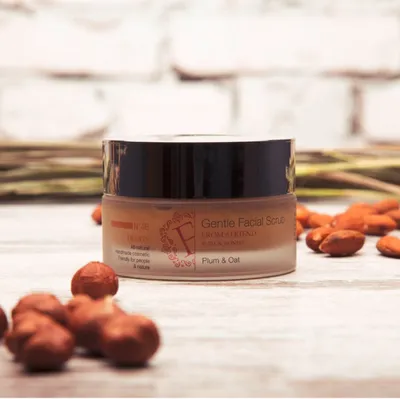 From a friend Gentle Facial Scrub Plum & Oat (Delikatny peeling do twarzy `Śliwka & owies`)