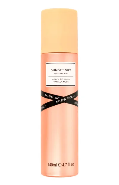 So...? Fragrance Miss So...? Sunset Sky Perfume Mist Peach Bellini & Vanilla Musk (Perfumowana mgiełka do ciała)