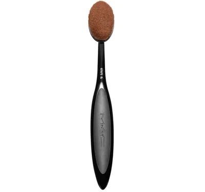 M.A.C. Masterclass, Oval 6 Brush (Pędzel do pudru, różu lub podkładu)