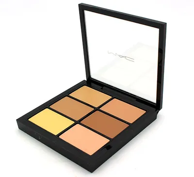 M.A.C. Studio Pro Conceal and Correct Palette (Paleta korektorów)