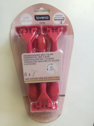 Lovena Maszynki do golenia z potrójnym ostrzem