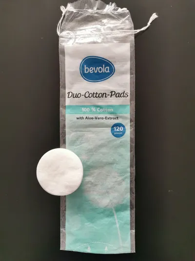 Bevola Duo-Cotton-Pads 100% Cotton with Aloe-Vera-Extract (Płatki kosmetyczne z ekstraktem z aloesu)