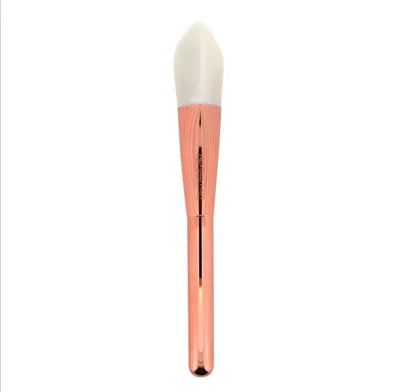 Revolution Beauty (Makeup Revolution) Ultra Contour Foundation F302 (Pędzel do podkładu)