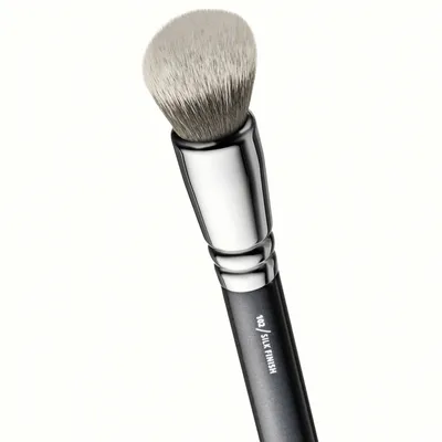 Zoeva 102 Silk Finish Brush (Pędzel do podkładu)