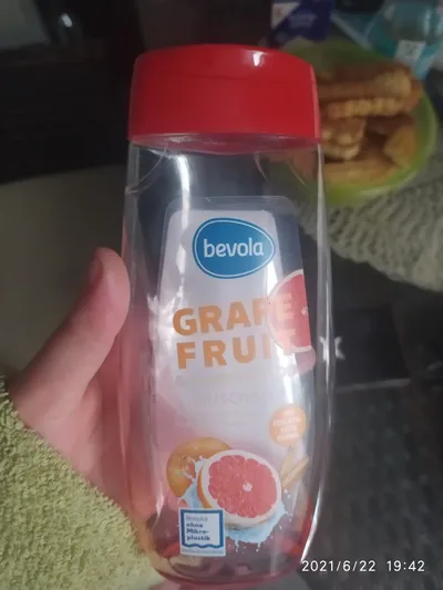 Bevola Żel pod prysznic `Grejpfrut i drzewo sandałowe`