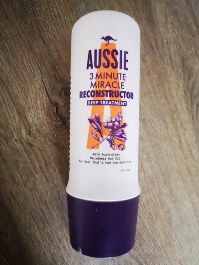 Aussie 3 Minute Miracle Reconstructor  with Macadamia Nut Oil (Odżywka do włosów z olejkiem makadamia)