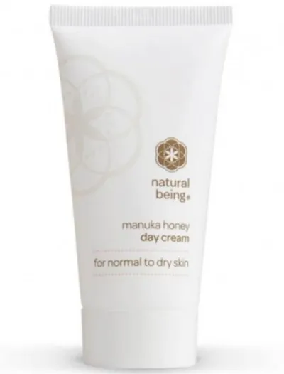 Living Nature Natural Being , Manuka Honey Day Cream (100% naturalny krem na dzień z miodem Manuka cera sucha/normalna)