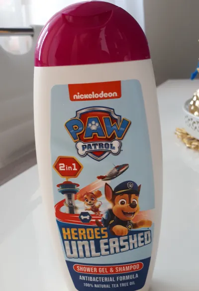 Nickelodeon Heroes Unleashed, Paw Patrol, Shower Gel and Shampoo  2 in 1 (Żel pod prysznic i szampon w jednym)