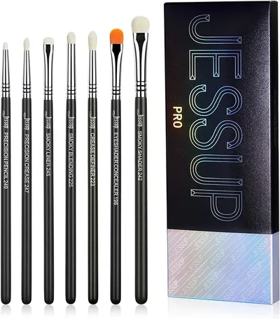 Jessup Pro, Zestaw 7 pędzli T334