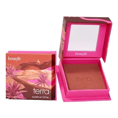 BeneFit Wanderful, Terra Blush (Róż do policzków w odcieniu złotoczerwonej cegły)