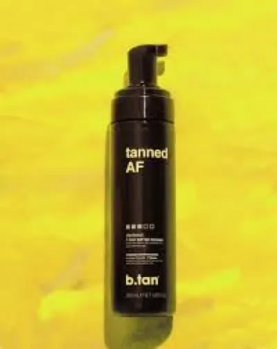 b.tan Tanned AF 1 Hour Self-tanning Mousse (Pianka samoopalająca w 1 godzinę najciemniejsza)