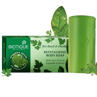 Biotique Advanced Auyrveda, Revitalizing Body Soap Bio Basil & Parsley (Rewitalizujące mydło do ciała `Bio bazylia i pietruszka`)