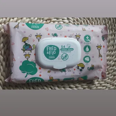Fred & Flo Cotton Wipes Fragranced (Chusteczki nawilżane bawełniane `Ekstrakt z nagietka i olejek migdałowy`)