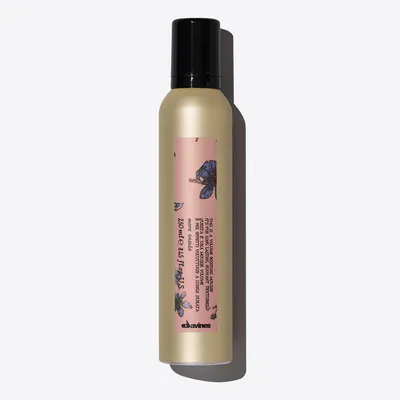 Davines This is a Volume Boosting Mousse (Pianka do włosów)