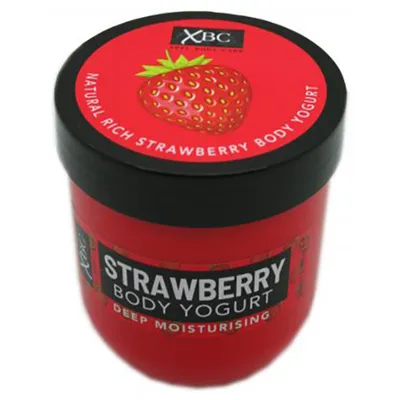 XBC Strawberry Body Yogurt Deep Moisturising (Głęboko nawilżający truskawkowy jogurt do ciała)