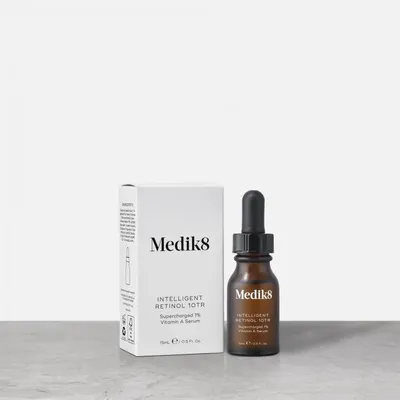 Medik8 Intelligent Retinol 10Tr Supercharged 1% Serum Vitamin A Serum (Przeciwstarzeniowe serum do twarzy z witaminą A 1%)