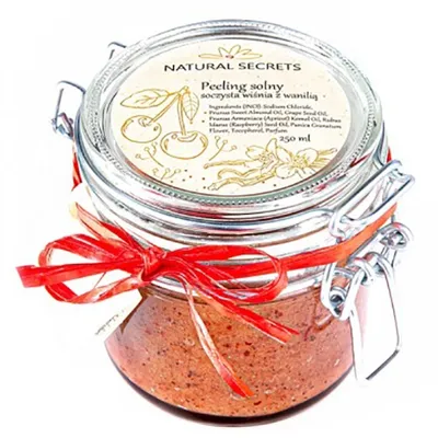 Natural Secrets Solny peeling `Wiśnia z wanilią`