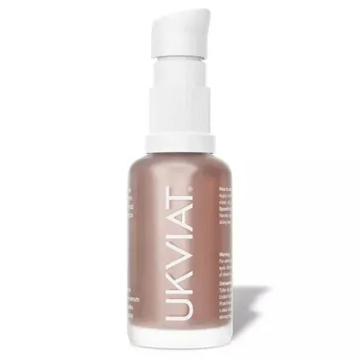 Ukviat Naturalne rozświetlające serum `Nude Glow`