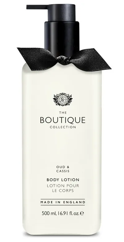 Grace Cole Boutique Collection, Oud & Cassis Body Lotion (Balsam do ciała `Drzewo agarowe i czarna porzeczka`)