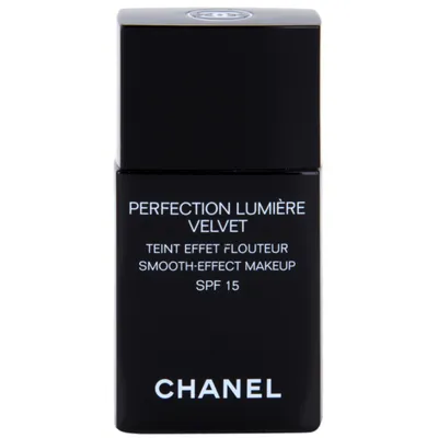 Chanel Perfection, Lumiere Velvet [Smooth - Effect Makeup] (Lekki podkład do twarzy)