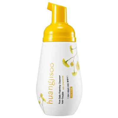 Huangjisoo Pure Daily Foaming Cleanser (Hipoalergiczna łagodząca pianka do mycia twarzy do cery wrażliwej i problematycznej)