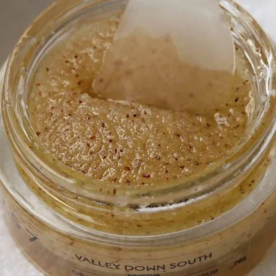 757 Valley Down South Body Scrub Neretva (Peeling do ciała)