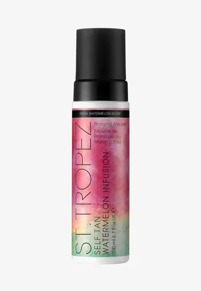 St.Tropez Self Tan Watermelon Infusion Bronzing Mousse (Szybko wchłaniający się mus samoopalający o zapachu arbuza)