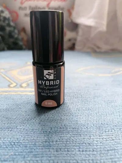 Dewi Cosmetics Professional Hybrid, UV/LED Hybrid Nail Polish (Lakier hybrydowy)