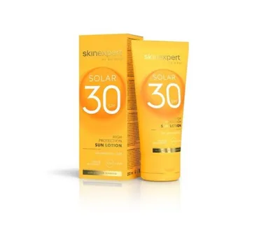 Apteka dr. Max Skin Expert by Dr.Max, Solar Sun Lotion SPF 30 (Nawilżające mleczko do opalania)