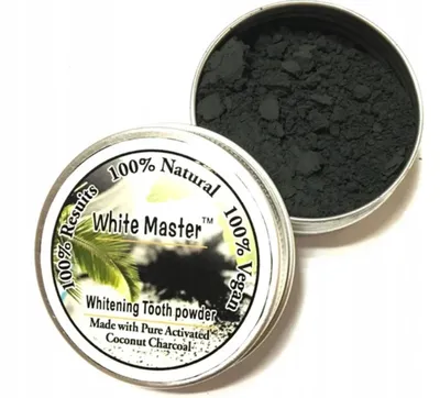 White Master Whitening Tooth Powder (Proszek wybielający zęby z węglem aktywnym z drzewa kokosowego)