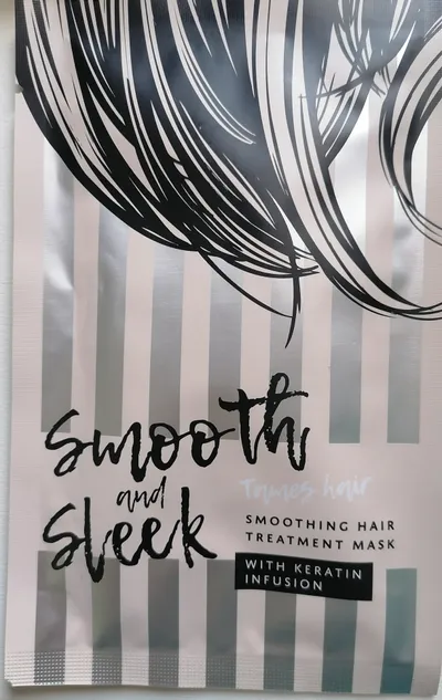 Mascot Europe BV Smooth and Sleek Smoothing Hair Treatment Mask (Maska do włosów)