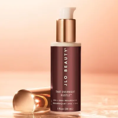 JLO Beauty That Overnight Hustle, AHA+BHA Resurfacer (Odmładzająca kuracja na noc z kwasami AHA+BHA)
