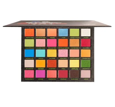 Revolution Beauty (Makeup Revolution) Makeup Revolution x The Simpsons, Treehouse of Horror, Spooktacular Eyeshadow Palette (Paleta cieni do powiek)