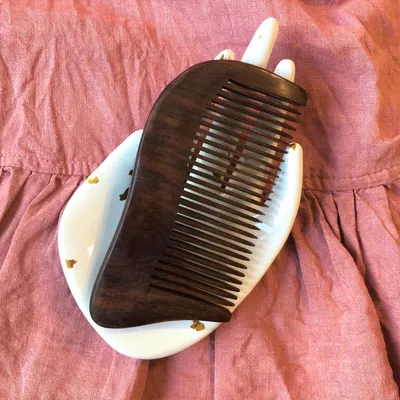 Skład Prosty Grzebień drewniany do Gua Sha