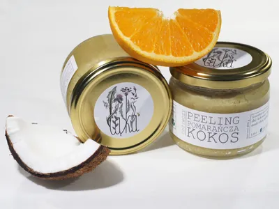 Łąka Odżywczy peeling `Pomarańcza kokos`