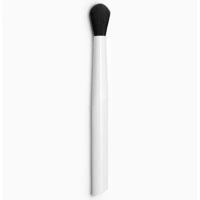 Zara About Face Brush (Gruby pędzel do cieni)