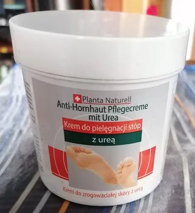Planta Naturell Anti-Hornhaut Pflegereme mit Urea (Krem do pielęgnacji stóp z ureą)