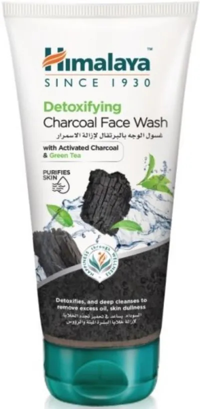 Himalaya Herbals Detoxifying Charcoal Face Wash (Detoksykujący żel do mycia twarzy z aktywnym węglem i zieloną herbatą)