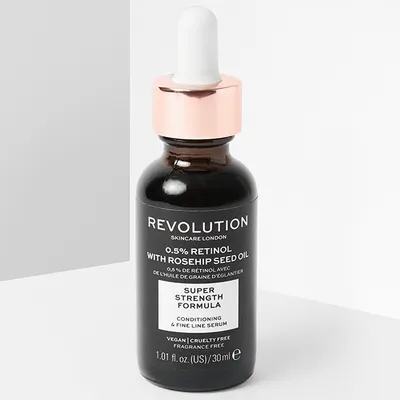 Revolution Skincare 0.5% Retinol Rosehip Seed Oil Serum (Serum z retinolem o stężeniu 0,5%)