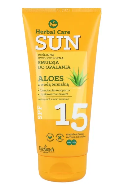 Herbal Care Sun, Roślinna wodoodporna emulsja do opalania SPF 15 "Aloes z wodą termalną"