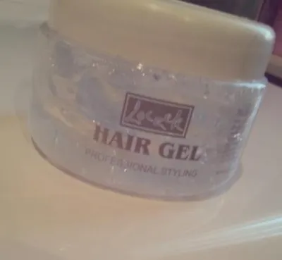 Loczek Hair Gel Professional (Bezbarwny żel do stylizacji włosów)