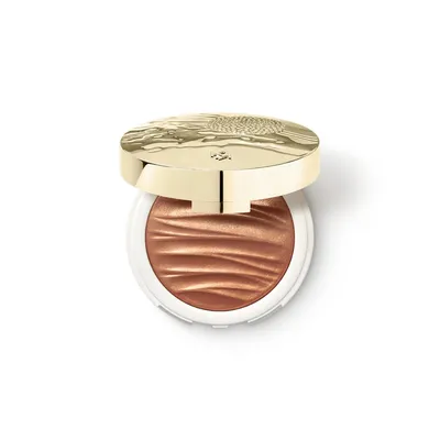 Kiko Milano Gold Reflections, Gleaming Waves All Over Highlighter (Wypiekany puder rozświetlający)