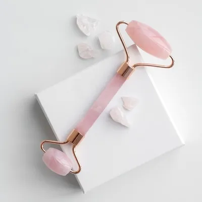 Fluff Face Roller Rose Quartz (Roller do masażu twarzy kwarc różowy)