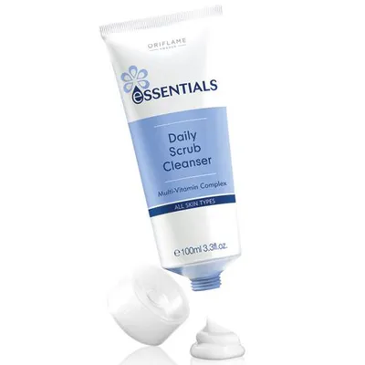 Oriflame Essentials, Daily Scrub Cleanser (Lekki peeling oczyszczający)