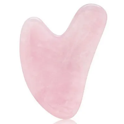 Olivia Plum Masażer Gua Sha z różowego kwarcu