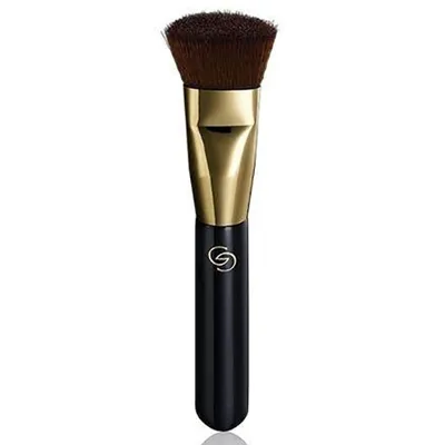 Oriflame Giordani Gold, Płaski pędzel do podkładu