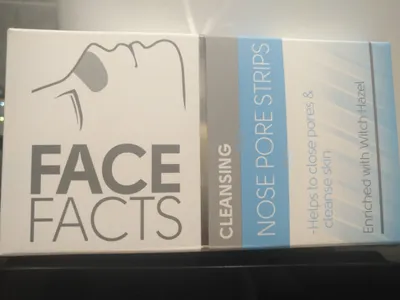 Face Facts Cleansing Nose Pore Strips (Plastry oczyszczające nos)