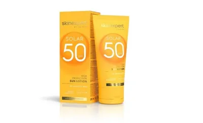 Apteka dr. Max Skin Expert by Dr.Max, Solar Sun Lotion SPF 50 (Nawilżające mleczko do opalania)